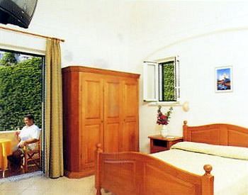 Villa Angela Terme 伊斯基亚 外观 照片